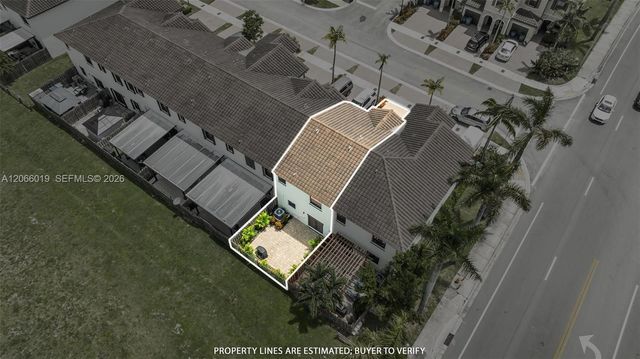 23142 SW 127th Place, Miami, FL 33170