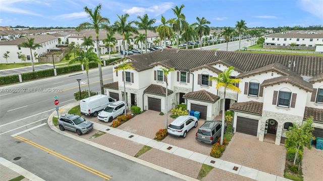 23142 SW 127th Place, Miami, FL 33170