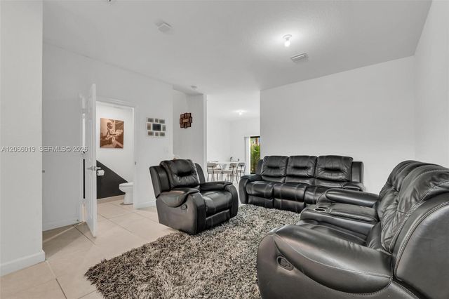 23142 SW 127th Place, Miami, FL 33170