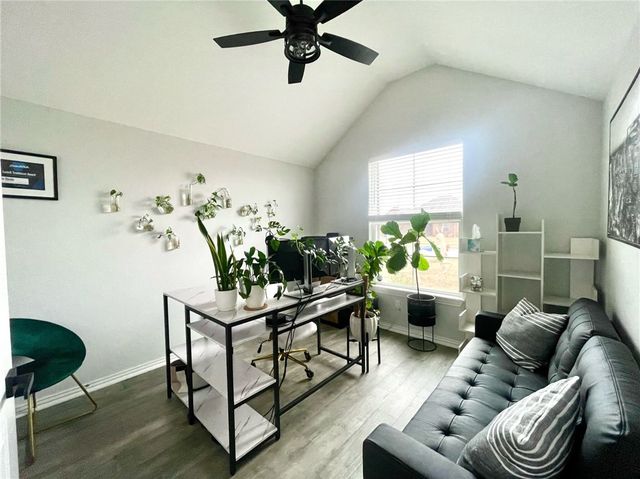 2014 W Chandler Avenue, Rogers, AR 72758