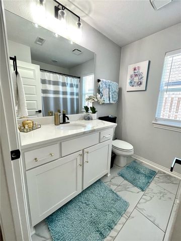 2014 W Chandler Avenue, Rogers, AR 72758