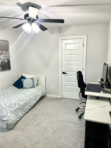 2014 W Chandler Avenue, Rogers, AR 72758