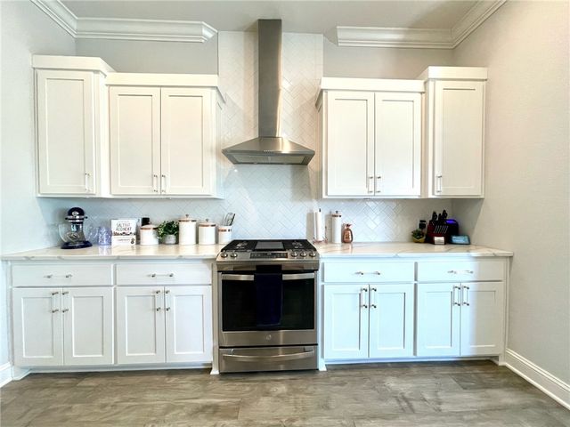 2014 W Chandler Avenue, Rogers, AR 72758