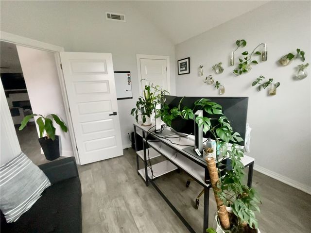 2014 W Chandler Avenue, Rogers, AR 72758