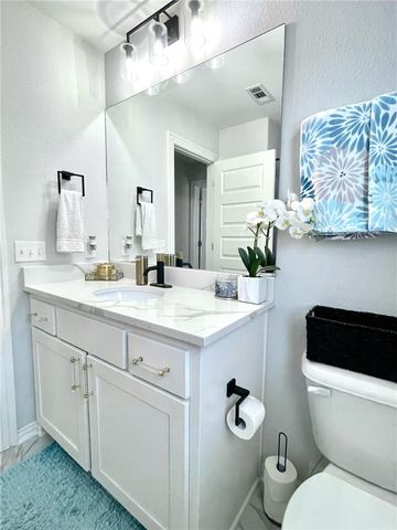 2014 W Chandler Avenue, Rogers, AR 72758