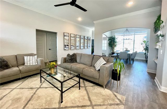 2014 W Chandler Avenue, Rogers, AR 72758