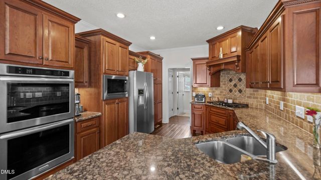 2524 Bellemont Alamance Road, Burlington, NC 27215