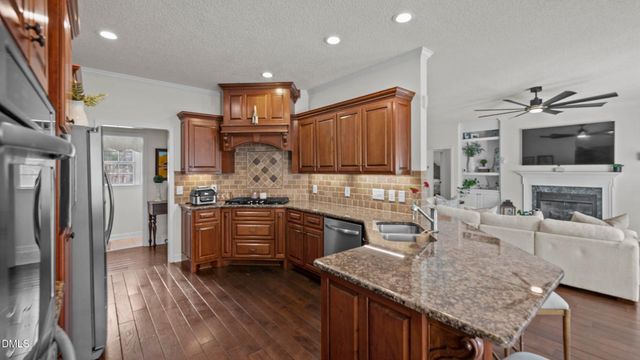 2524 Bellemont Alamance Road, Burlington, NC 27215