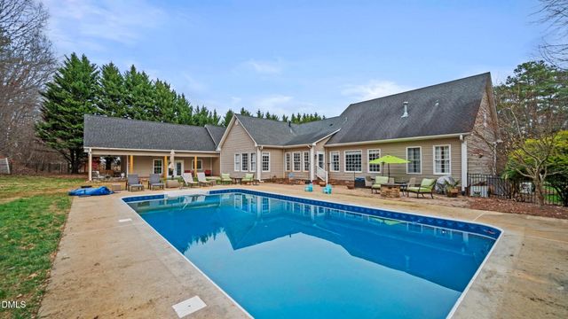 2524 Bellemont Alamance Road, Burlington, NC 27215