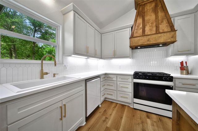 25915 Magnolia Drive, Splendora, TX 77372