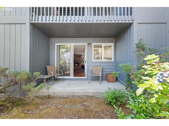 650 Sw MEADOW Dr 117, Beaverton, OR 97006