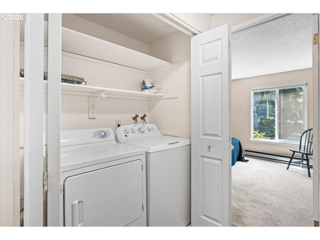 650 Sw MEADOW Dr 117, Beaverton, OR 97006