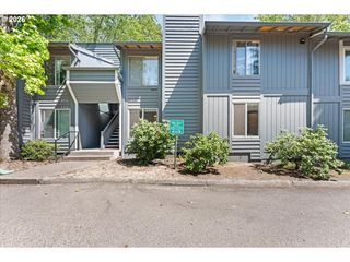 650 Sw MEADOW Dr 117, Beaverton, OR 97006
