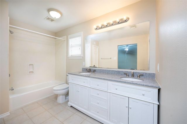 100 Artesian Way, New Caney, TX 77357