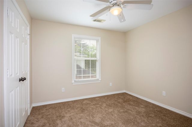 100 Artesian Way, New Caney, TX 77357