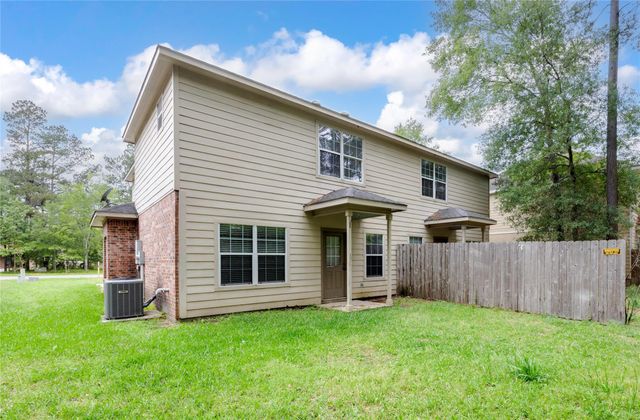 100 Artesian Way, New Caney, TX 77357