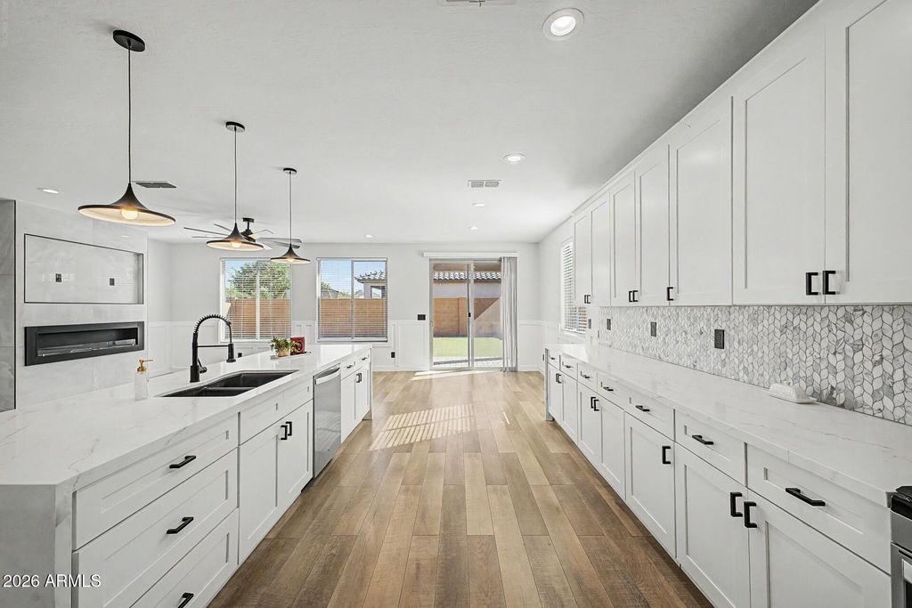 26051 W LONE CACTUS Drive, Buckeye, AZ 85396 — photo 4