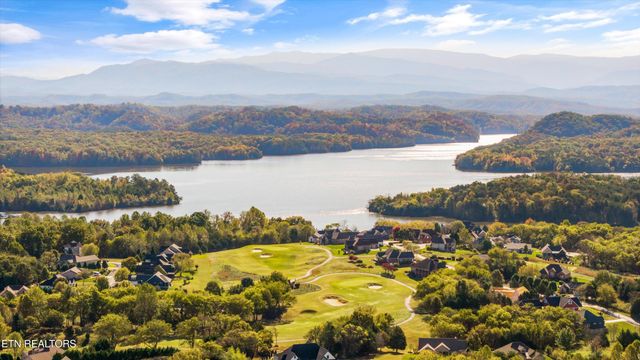 127 Hanani Tr, Vonore, TN 37885