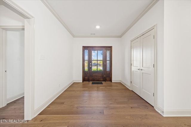 127 Hanani Tr, Vonore, TN 37885