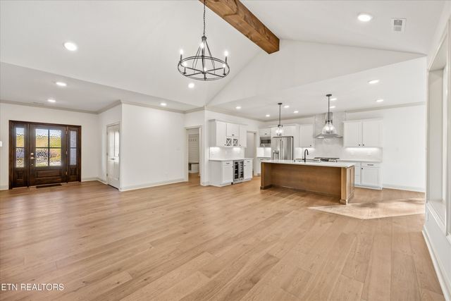 127 Hanani Tr, Vonore, TN 37885