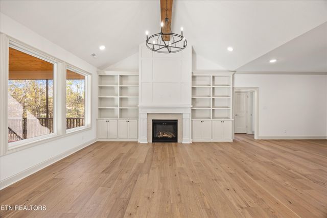 127 Hanani Tr, Vonore, TN 37885