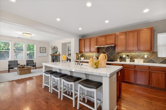 2727 Marshall Court, Tracy, CA 95377