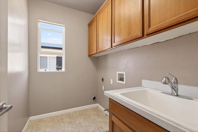 2727 Marshall Court, Tracy, CA 95377