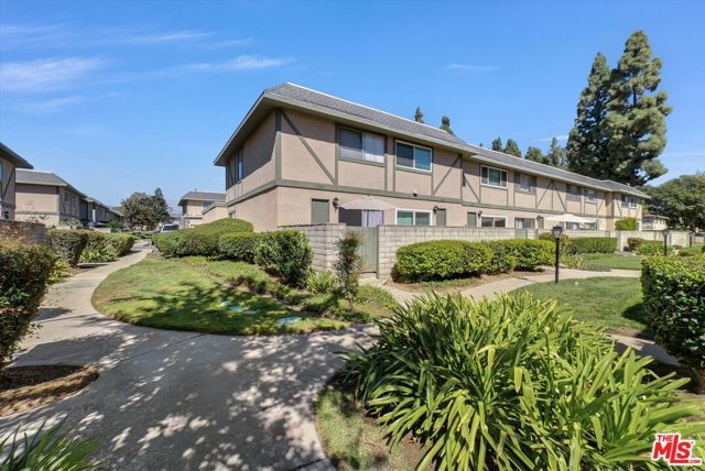1109 W Francis Street H, Ontario, CA 91762