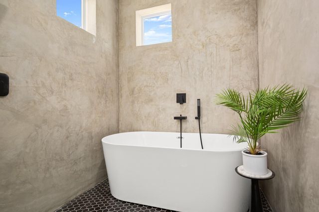 1606 Harvey ST 1, Austin, TX 78702