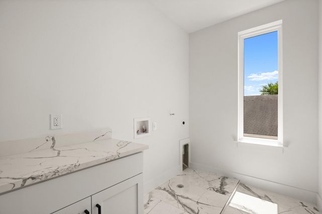 1606 Harvey ST 1, Austin, TX 78702