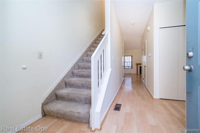 41474 Cornell Drive, Novi, MI 48377