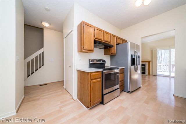 41474 Cornell Drive, Novi, MI 48377