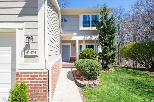 41474 Cornell Drive, Novi, MI 48377