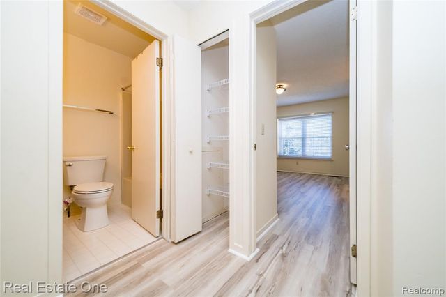 41474 Cornell Drive, Novi, MI 48377