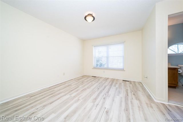 41474 Cornell Drive, Novi, MI 48377