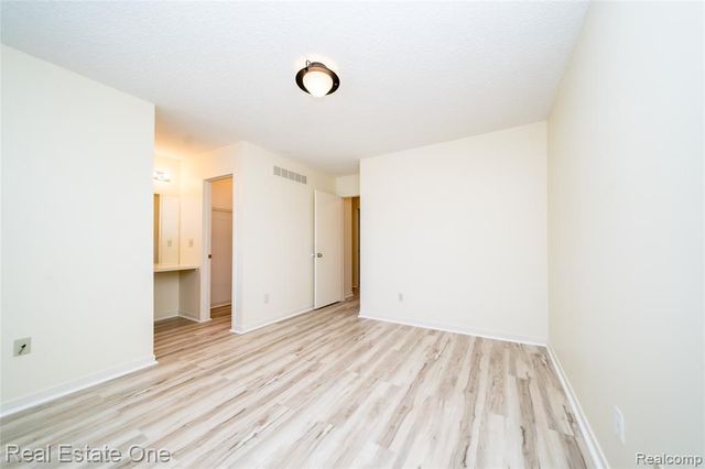 41474 Cornell Drive, Novi, MI 48377