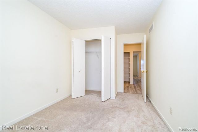 41474 Cornell Drive, Novi, MI 48377