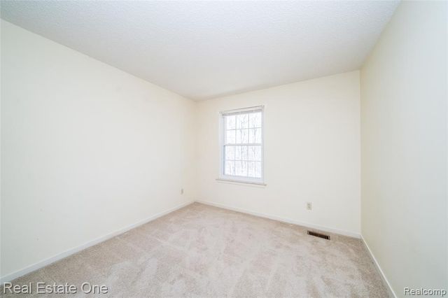 41474 Cornell Drive, Novi, MI 48377