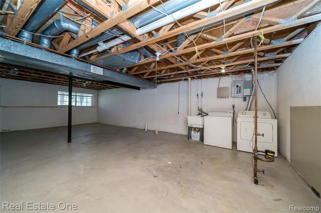 41474 Cornell Drive, Novi, MI 48377