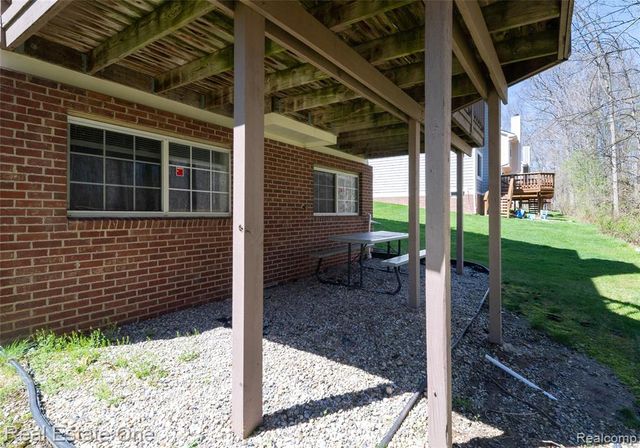 41474 Cornell Drive, Novi, MI 48377
