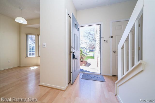 41474 Cornell Drive, Novi, MI 48377