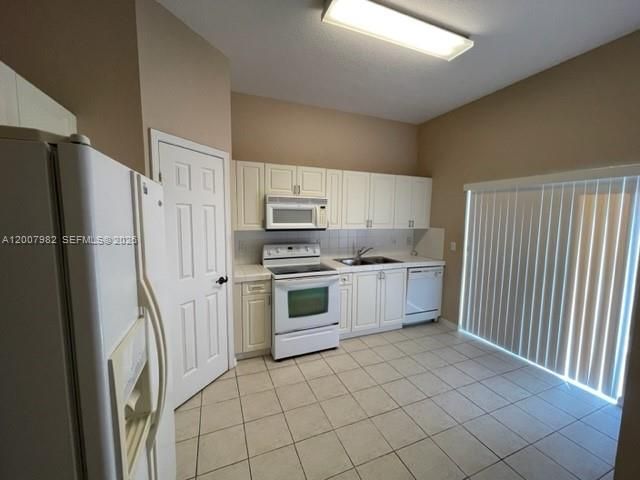 2424 SE 19 CT 2424, Homestead, FL 33035