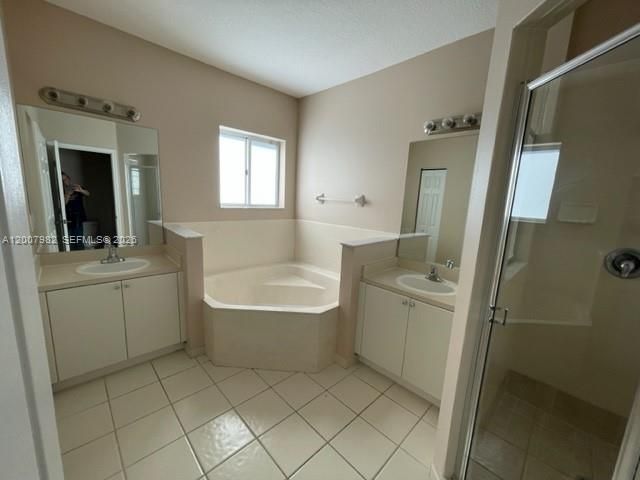 2424 SE 19 CT 2424, Homestead, FL 33035
