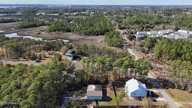 15020 Thelma Street, Biloxi, MS 39532