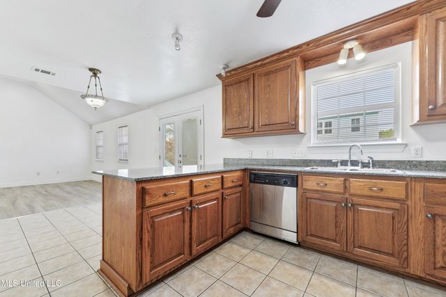 15020 Thelma Street, Biloxi, MS 39532