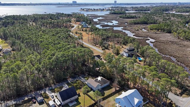 15020 Thelma Street, Biloxi, MS 39532