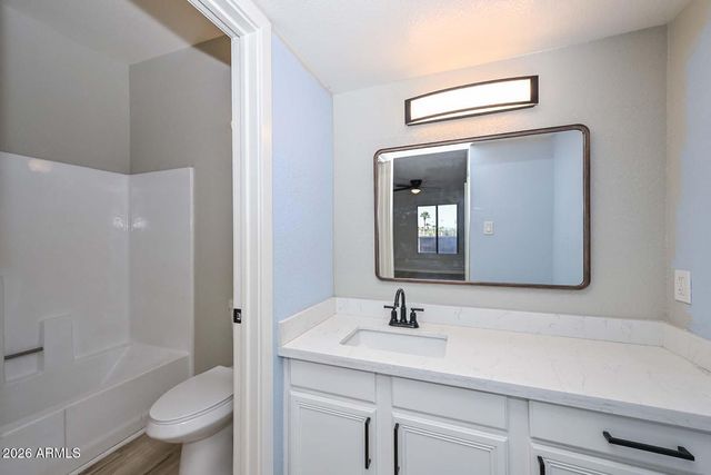 5757 W EUGIE Avenue 2013, Glendale, AZ 85304