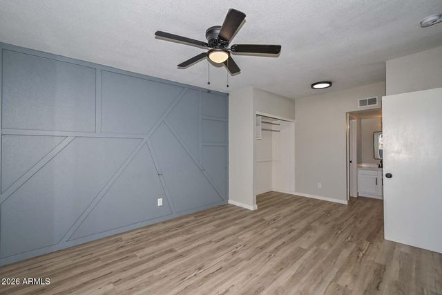 5757 W EUGIE Avenue 2013, Glendale, AZ 85304