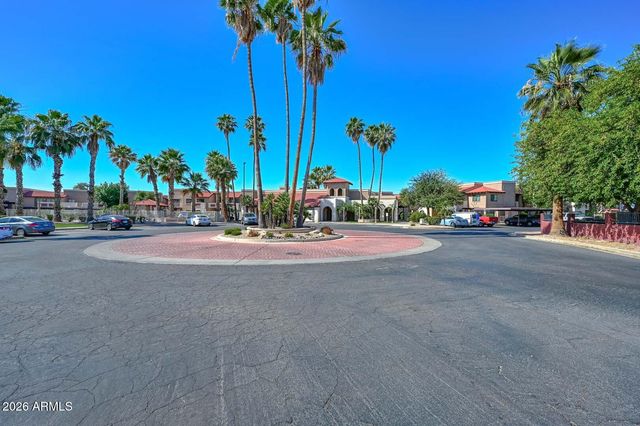 5757 W EUGIE Avenue 2013, Glendale, AZ 85304
