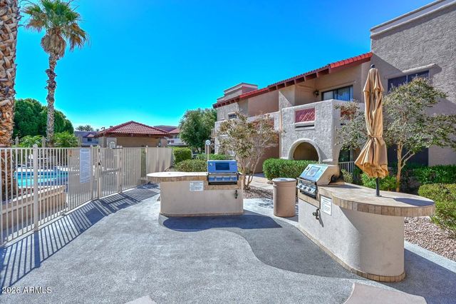 5757 W EUGIE Avenue 2013, Glendale, AZ 85304